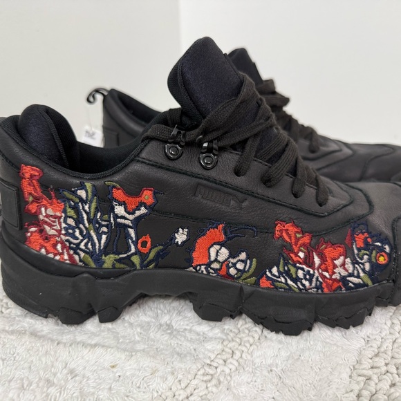 Puma European size mens size 9 - Picture 4 of 8